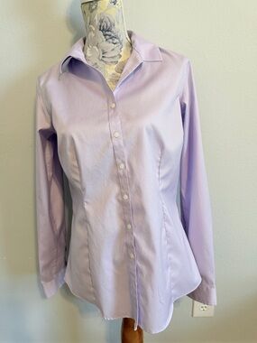 Eddie Bauer Lavender Button Down Shirt Women’s M- Tall Wrinkle Free Shaped Fit